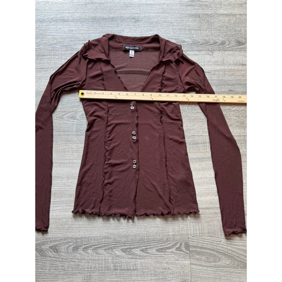 Urban Outfitters Sheer Lettuce Edge Blouse NWT Brown Slim Fit Size XS - Picture 3 of 4